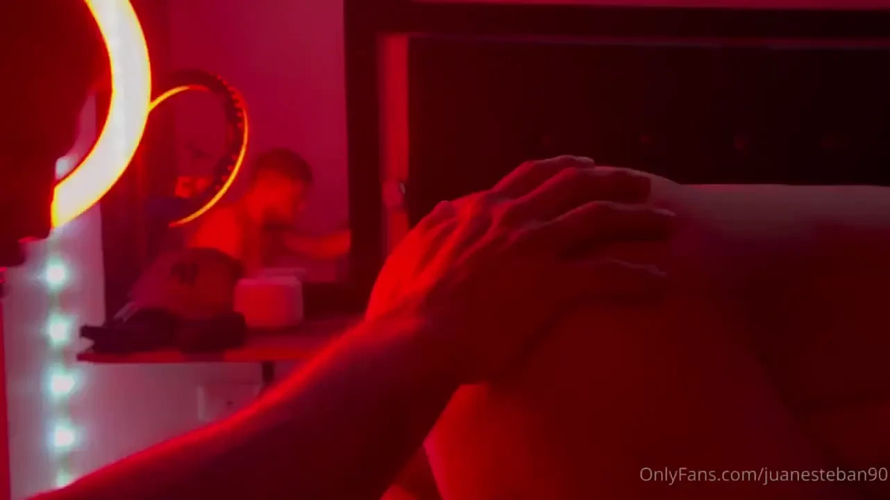 Red this boy is simply candela 