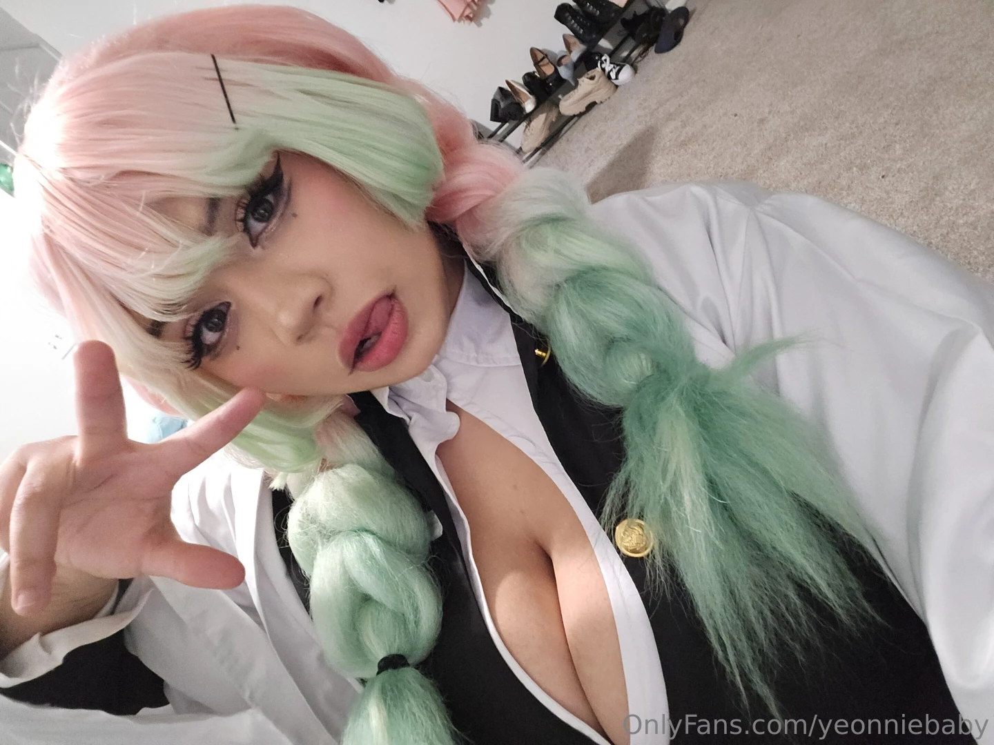 Ill be doing nsfw mitsuri later this week hwre are some sfw pics part 1 