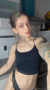 I m still shy about showing my tits