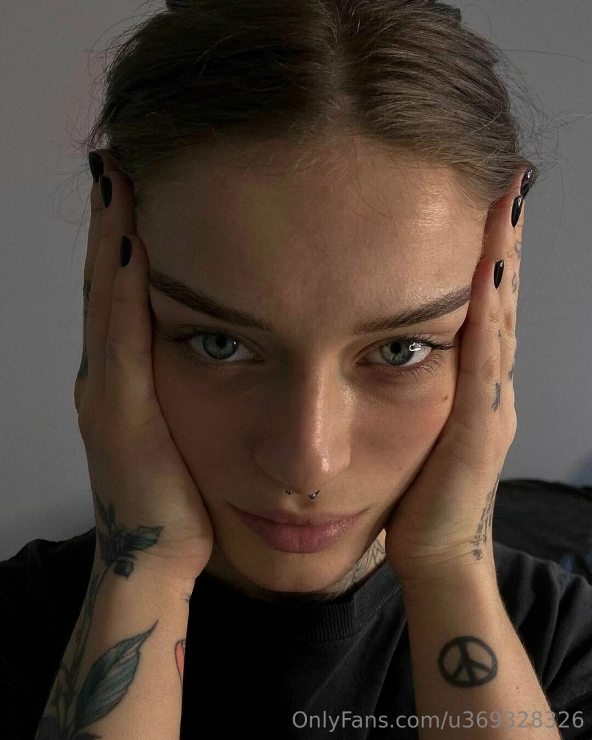 Hi my name is lina i am 19 y o i love drawing my cat and aesthetics part 1 