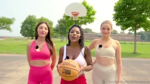 Play with us ally_ooop avaajayde