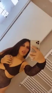 Mommy has a vip account now and i post sexy nudes and hot videos part 1