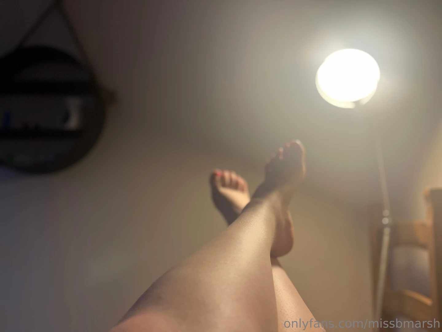 The pretty little feet i d use to give you the best foot job of your 