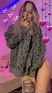 Heeeeey i m molly your valentine yummy_molly talk sexting soul part 12
