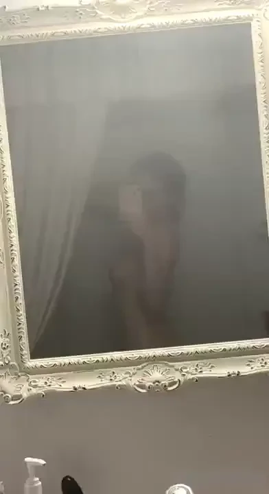 Just getting out of the shower and thought i looked cute in the mirror 