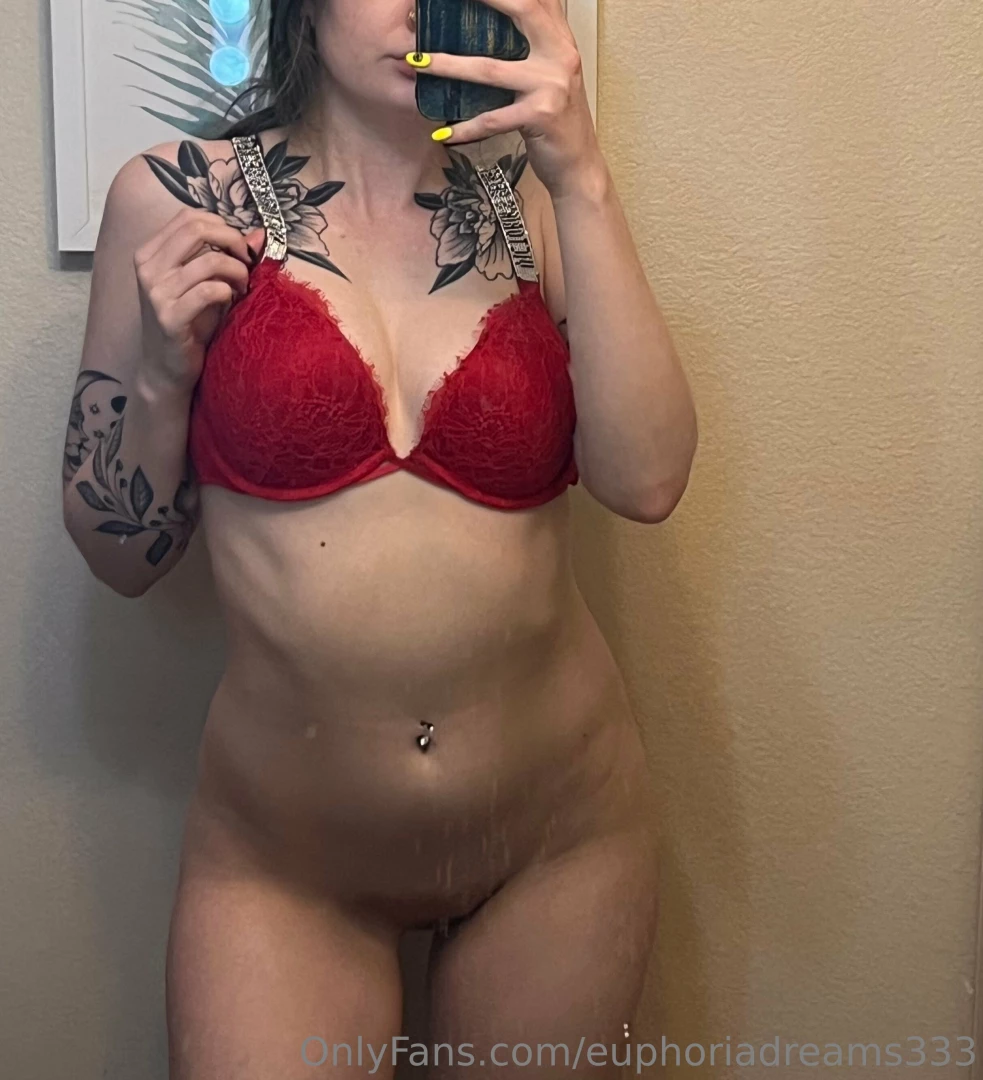 Just a lil something i hope everyone has a great day xx 