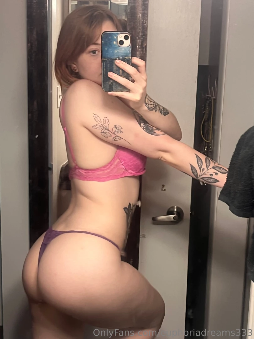 Good morning cuties leave a tip for your fave girl 