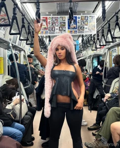 What s better than a morning booty pic