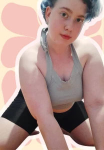 Hi i m charlotte and i have a little secret if you re a lover of juicy
