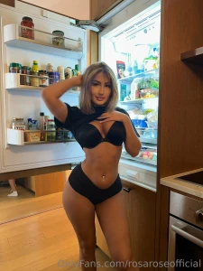 Whose hungry dm me for some dessert part 1