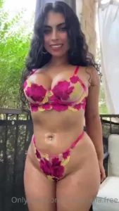 Do you like my outfit today part 18