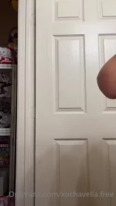 Have yall seen this trend on tiktok ppl think is my elbow should i part 1