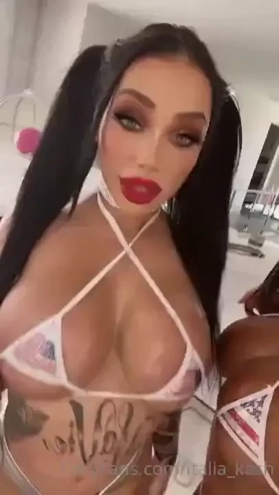 Wet pussy wendesday omg watch claudiaxxxrose_vip and me as we fuck 