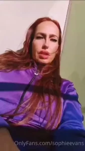 Llega la primavera y me pone cachonda la brisa que me acaricia cuando