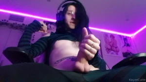 kayzecutie - Cum taste my sticky icing 