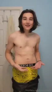 Here is some royal treatment video of this cosplay coming soon part 11