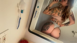 Do you wanna make me and my juicy booty your plans for this lovely