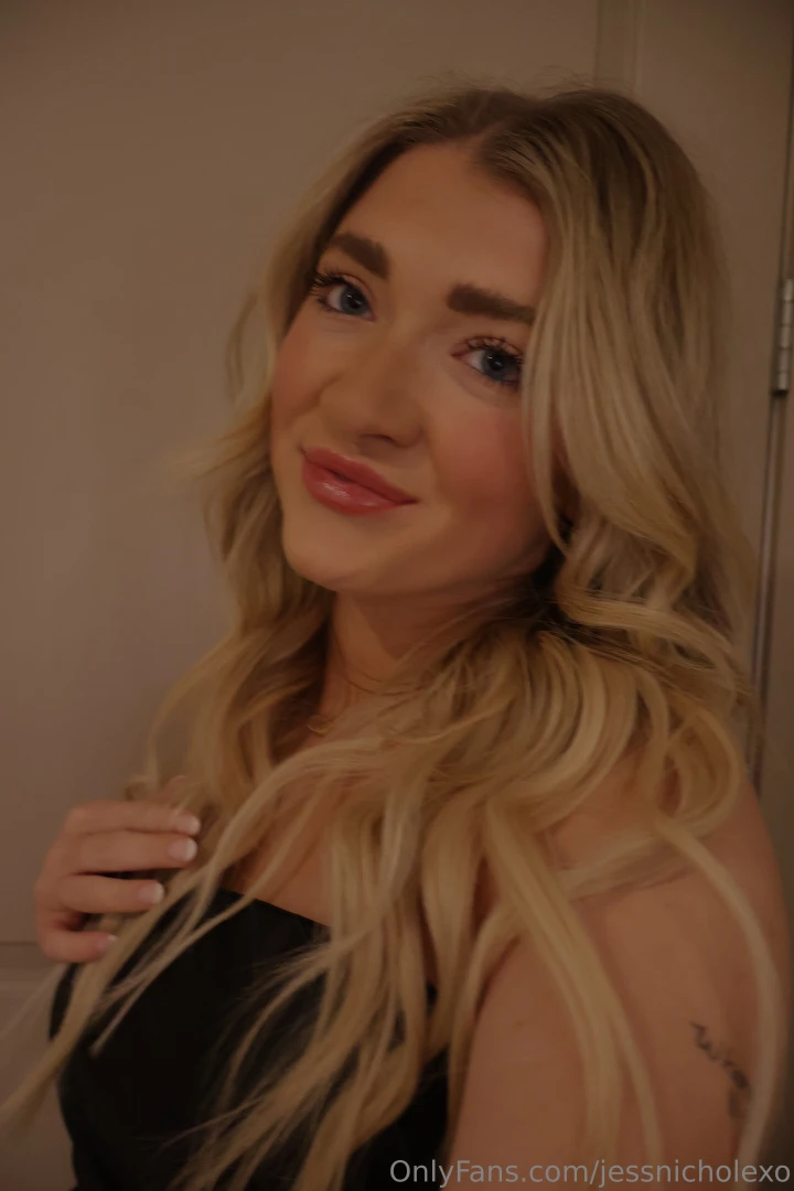 Lips say one thing eyes say another 