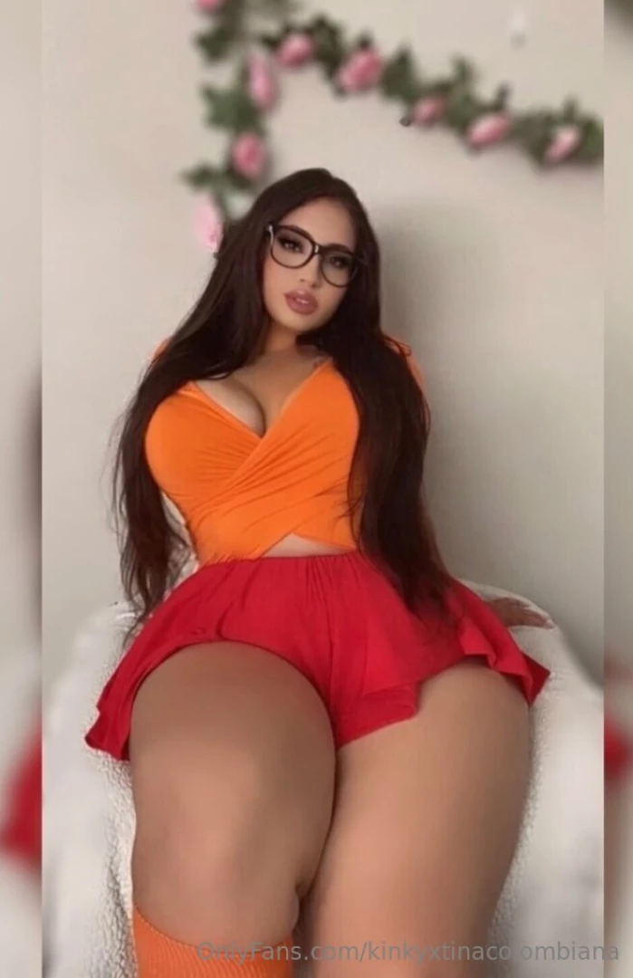 Legs closed or open for full nudes and everything on my wall go to my 