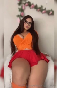 Legs closed or open for full nudes and everything on my wall go to my