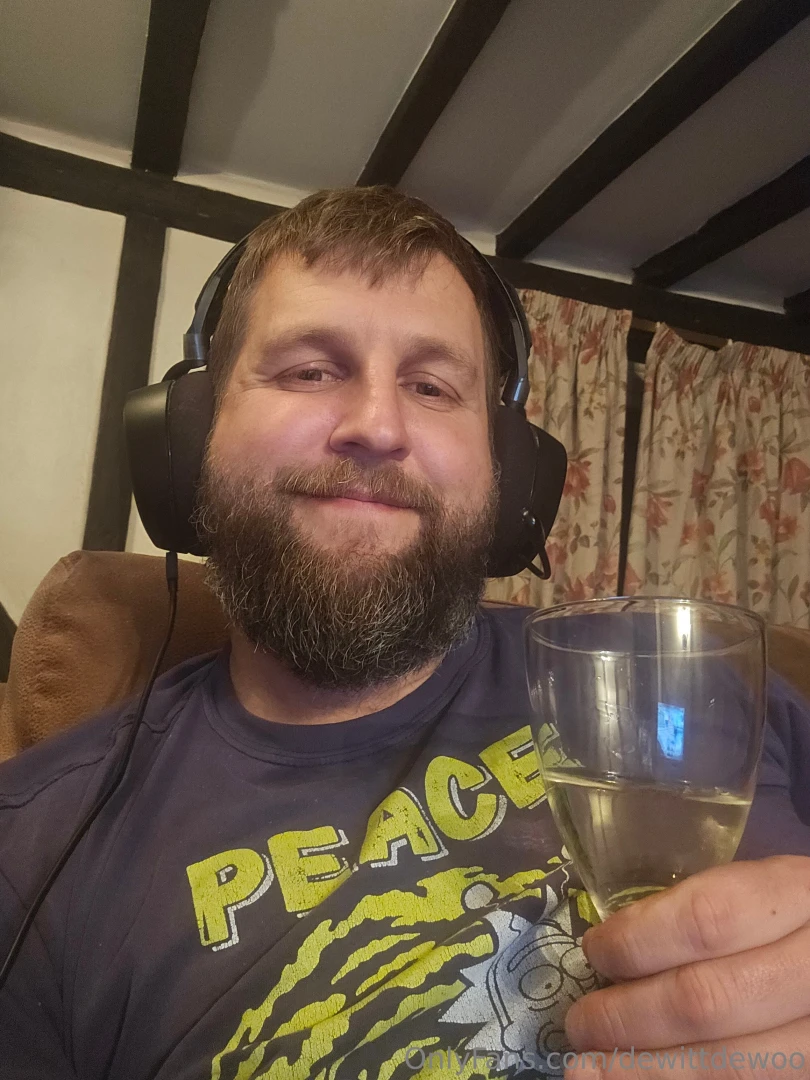 Wine and gaming a very good combo 