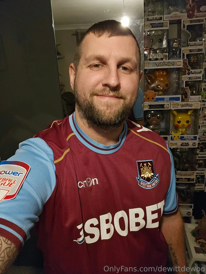 Get ready with me for footy 