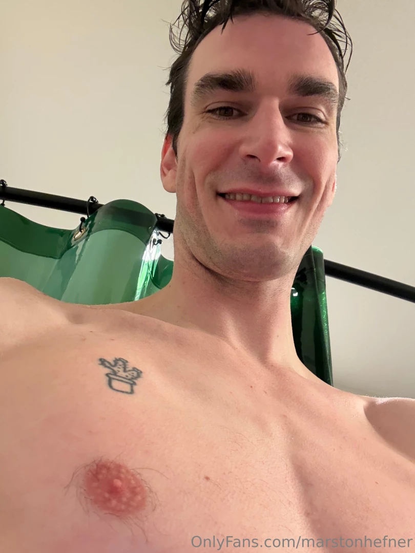 Cold showers have quickly become the light of my life dm me about 