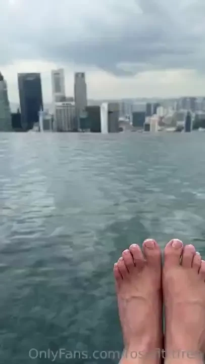 Feet content w a view should i do more of this type of content 