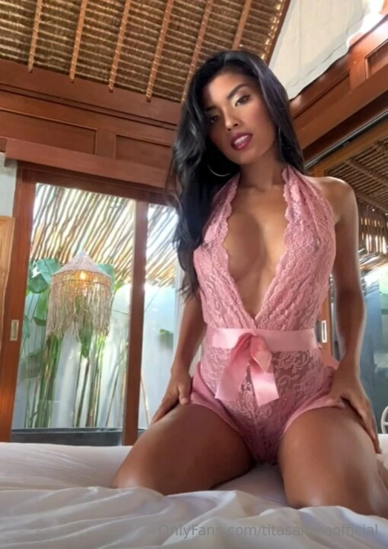 It s hard to keep my lingerie on when i know my bare tits get your 