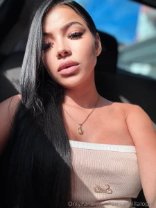 Lip gloss poppin mindset locked in