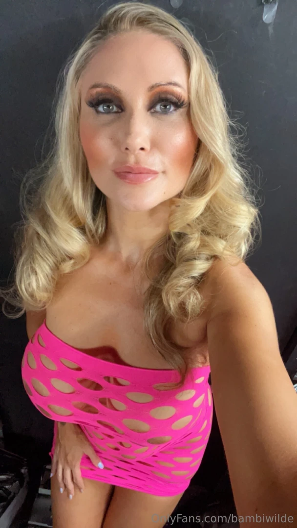 Barbie girrrrl part 1 