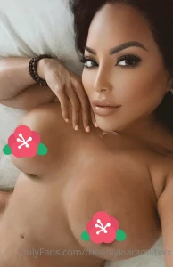 Ready to get this pussy soaking wet for you daddy let me give you a