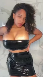 First fan to tip 15 gets a joi video and pic bundle