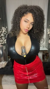 Oh seems like you want to grab what i have in between my tits