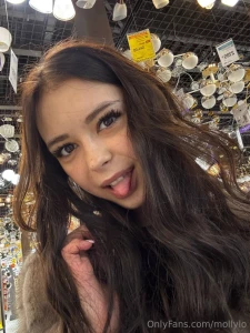 If you quickly switch between these photos you get an animation part 1