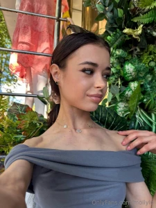 Today i had a date with myself a coffee shop and my favorite playlist