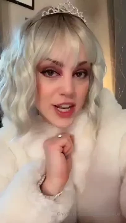 I m here to announce the winners of my christmas cookie give-a-way 