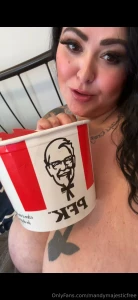 Just a girl and a bucket of chicken do you want to buy me dinner next part 1