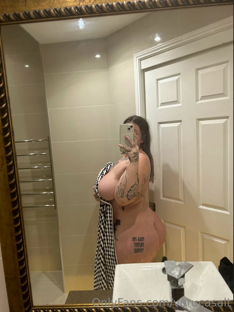 She is poisonous but tasty part 1 