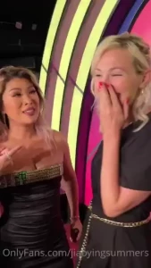 Who s boobs are bigger