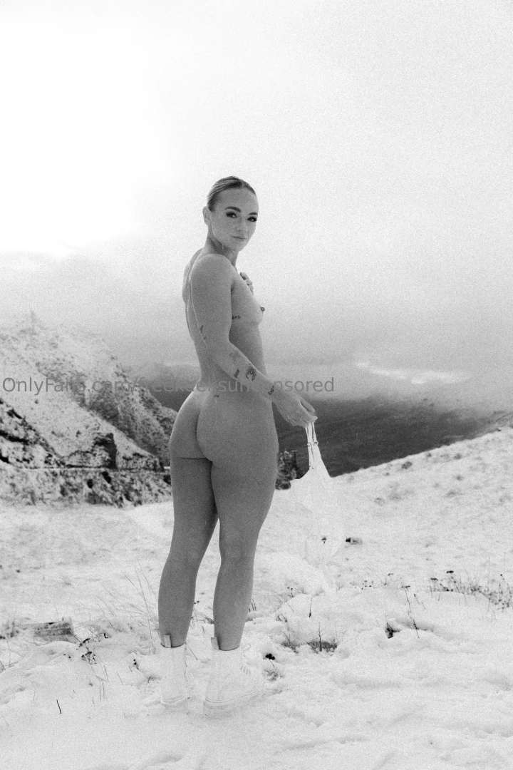 Snow nudes hehehe part 1 
