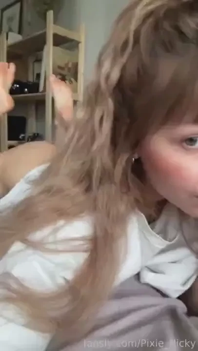 Admit it what are you looking at- me my ass or my legs blonde hotvideo 