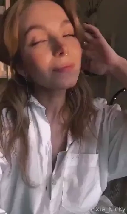 When music consumes you completely fyp blonde petite daddysgirl ginger 