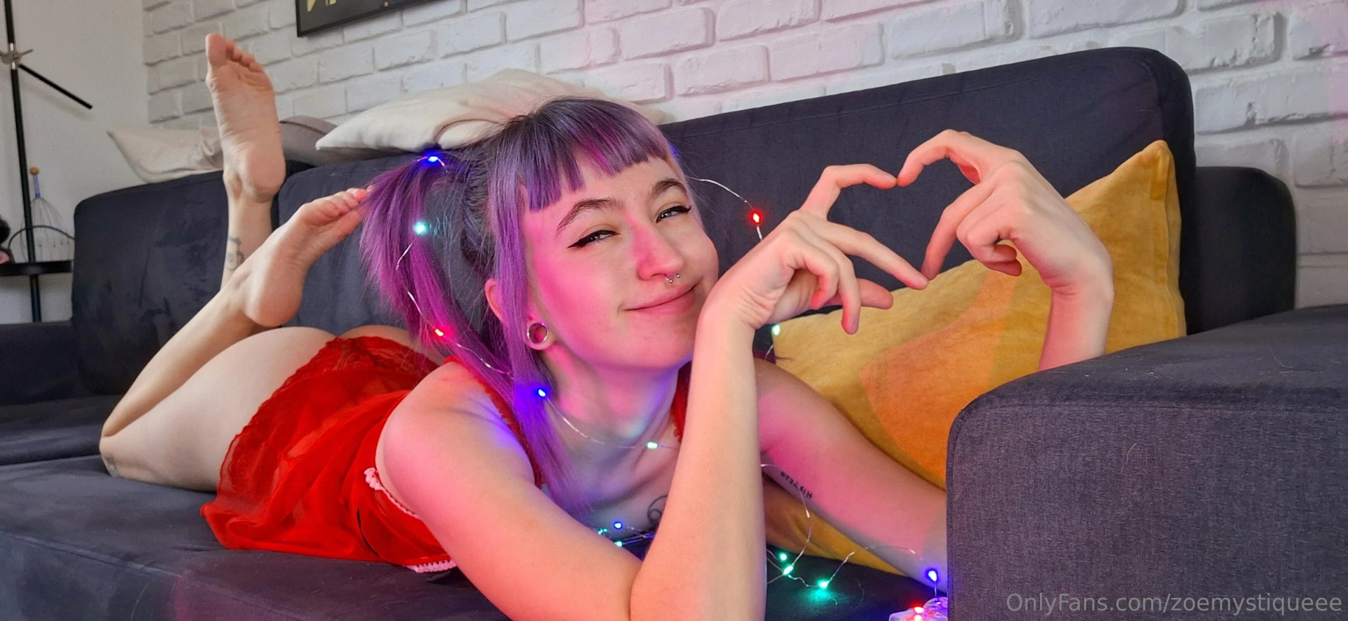 I am sending you a lot of love this christmas sweetie 