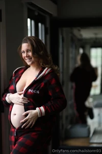 Of course i didnt forget what day it is hump day bump day