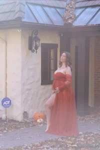 Still in my fall femme era pushing winter off as long as i can