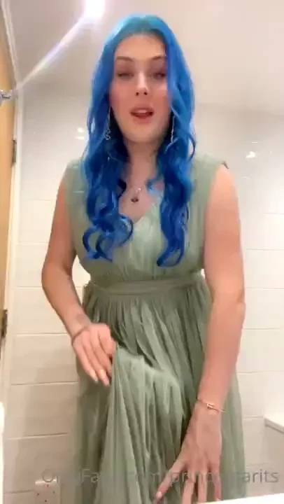 Would you suck off this bridesmaid 