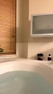 Stream started at 05 25 2024 02 48 am bath time chat n stare at my