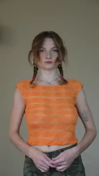 Would you stare if i was wiggling like this be honest 