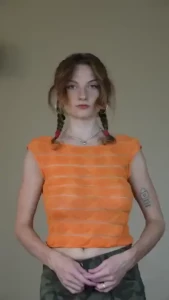 Would you stare if i was wiggling like this be honest